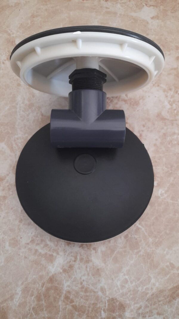 EPDM disk connected to a 40mm PVC tee