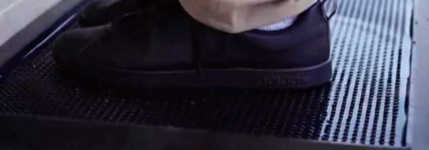shoe sanitizing mat